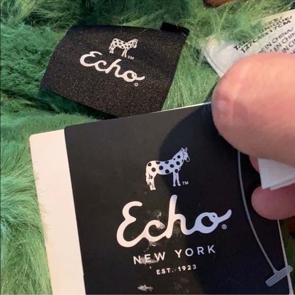 ECHO BLUE GREEN YELLOW FAUX FUR COLORBLOCK PULL THROUGH SCARF OS - Picture 6 of 6